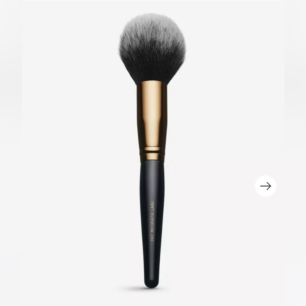 PAT McGRATH Sublime Perfection Powder Brush